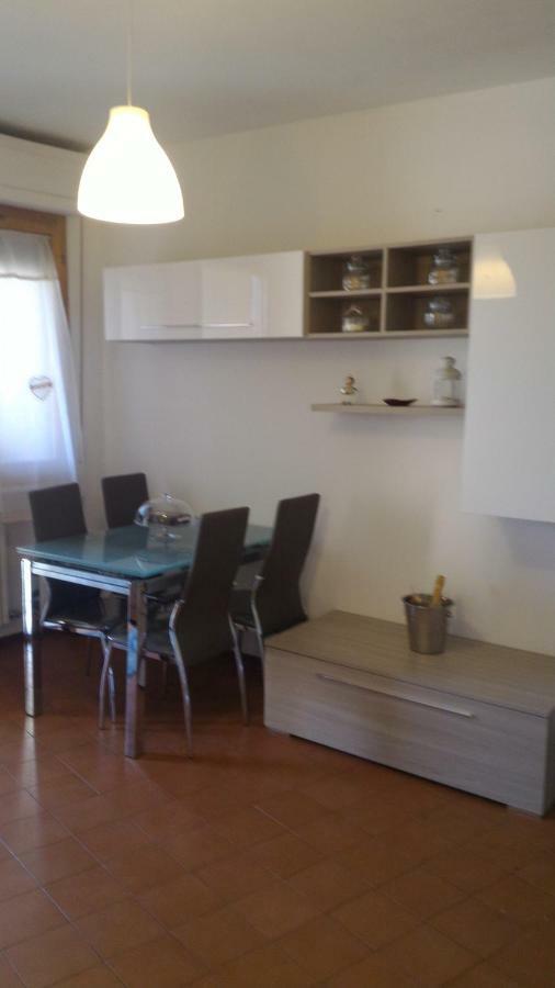 Apartamento Benvenuti A Casa Pisa Exterior foto