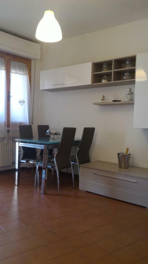 Apartamento Benvenuti A Casa Pisa Exterior foto