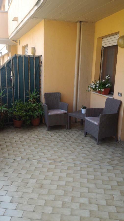 Apartamento Benvenuti A Casa Pisa Exterior foto